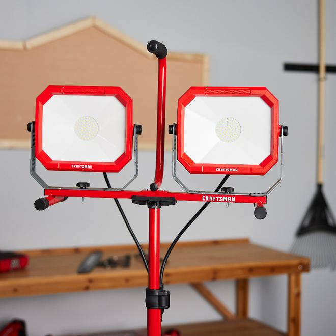 CRAFTSMAN Portable 2-Head LED Steel Work Light with Tripod 9000 Lumens 120  V Black/Red CMXELAYMPL1029