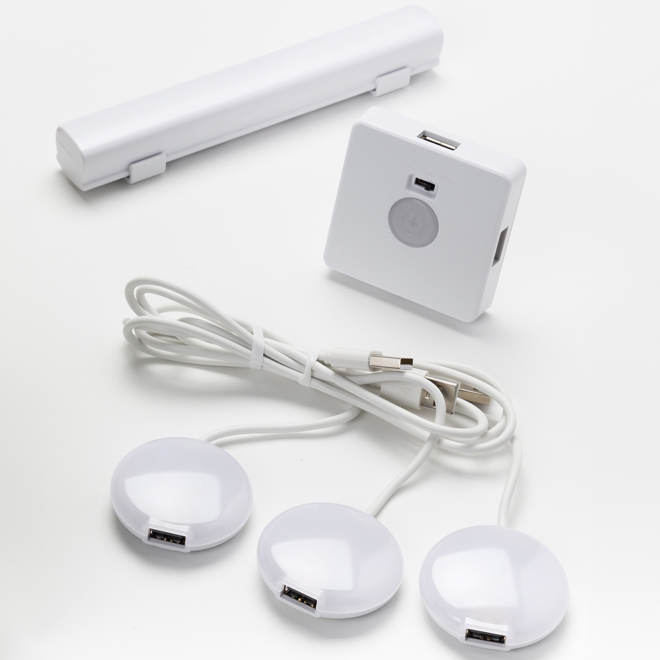 GOOD EARTH LIGHTING Good Earth Living 2in Rechargeable LED 3Light