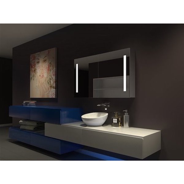 Paris Mirror Medicine Cabinet With Led Lighting 24 In X 24 In