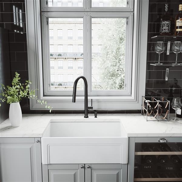 Évier de cuisine cascade en acier inoxydable noir avec robinet extensi –  Aquabrico
