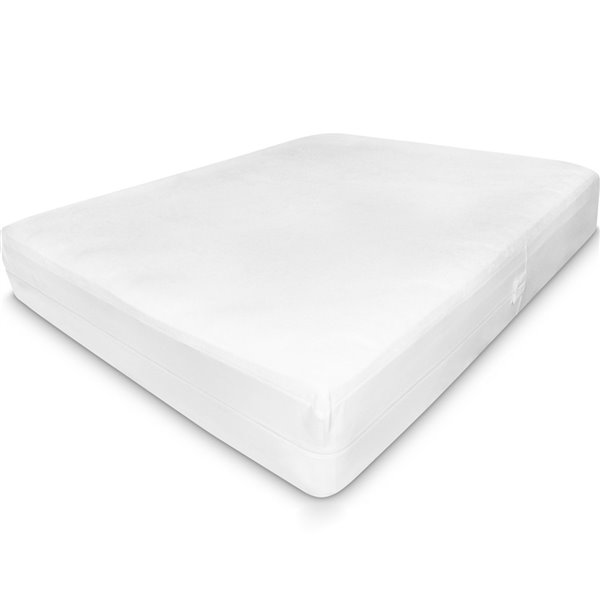 Millano Collection SilverClear Deluxe Mattress Protector - 75-in x 54-in - White