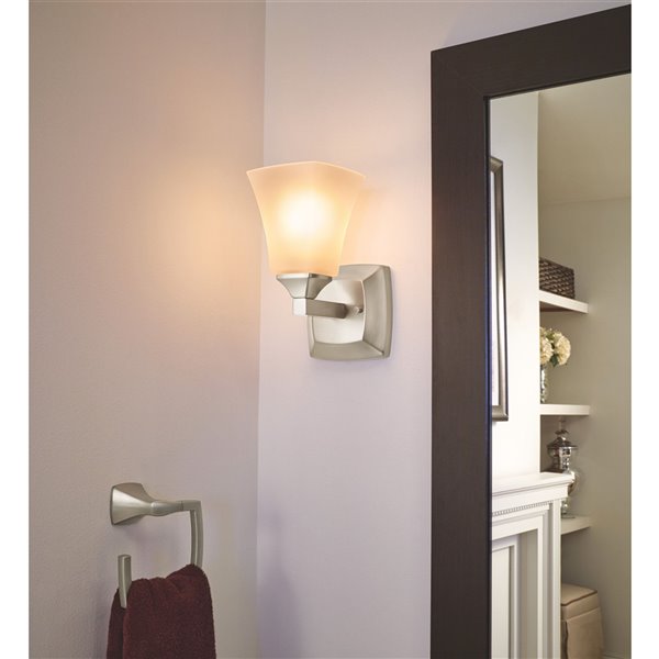 MOEN Voss Towel Ring Brushed Nickel YB5186BN RénoDépôt