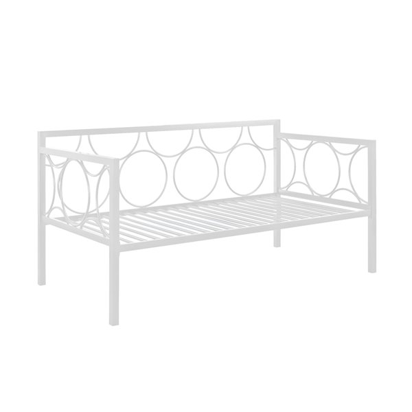 Dhp ava on sale metal daybed