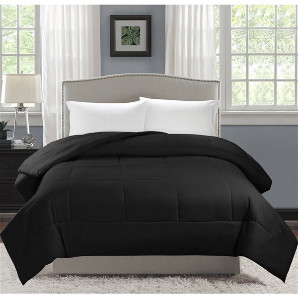 Couette en polyester avec rembourrage en polyester noir uni, grand lit, par Swift Home