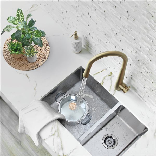 Stylish 28in Double Bowl Reversible Stainless Steel Kitchen Sink with
