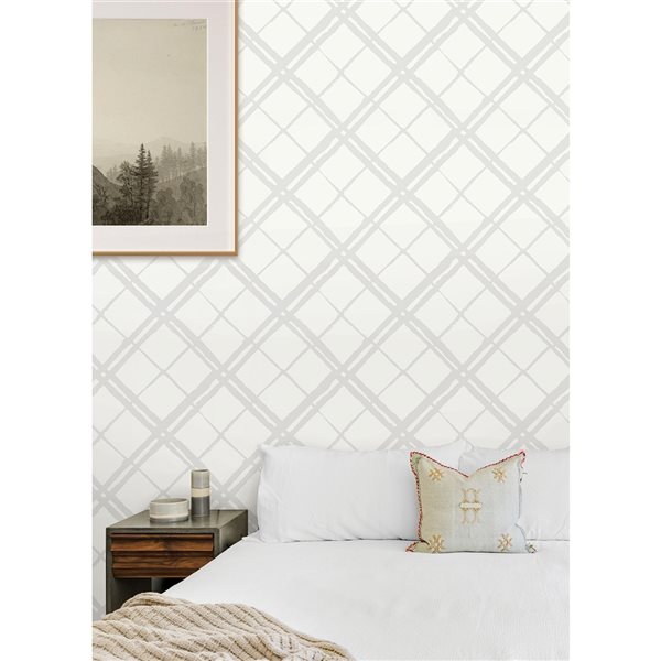 Scott Living x Nuwallpaper 30.75sq. ft. Grey Espalier Vinyl Geometric