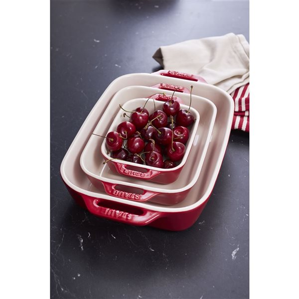 Staub 10.5in x 7.5in Rectangular Baking Dish White