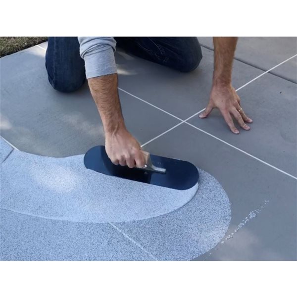 SpreadRock Granite Stone Coating 3 Gallon Flint Grey SPRFG030C RénoDépôt